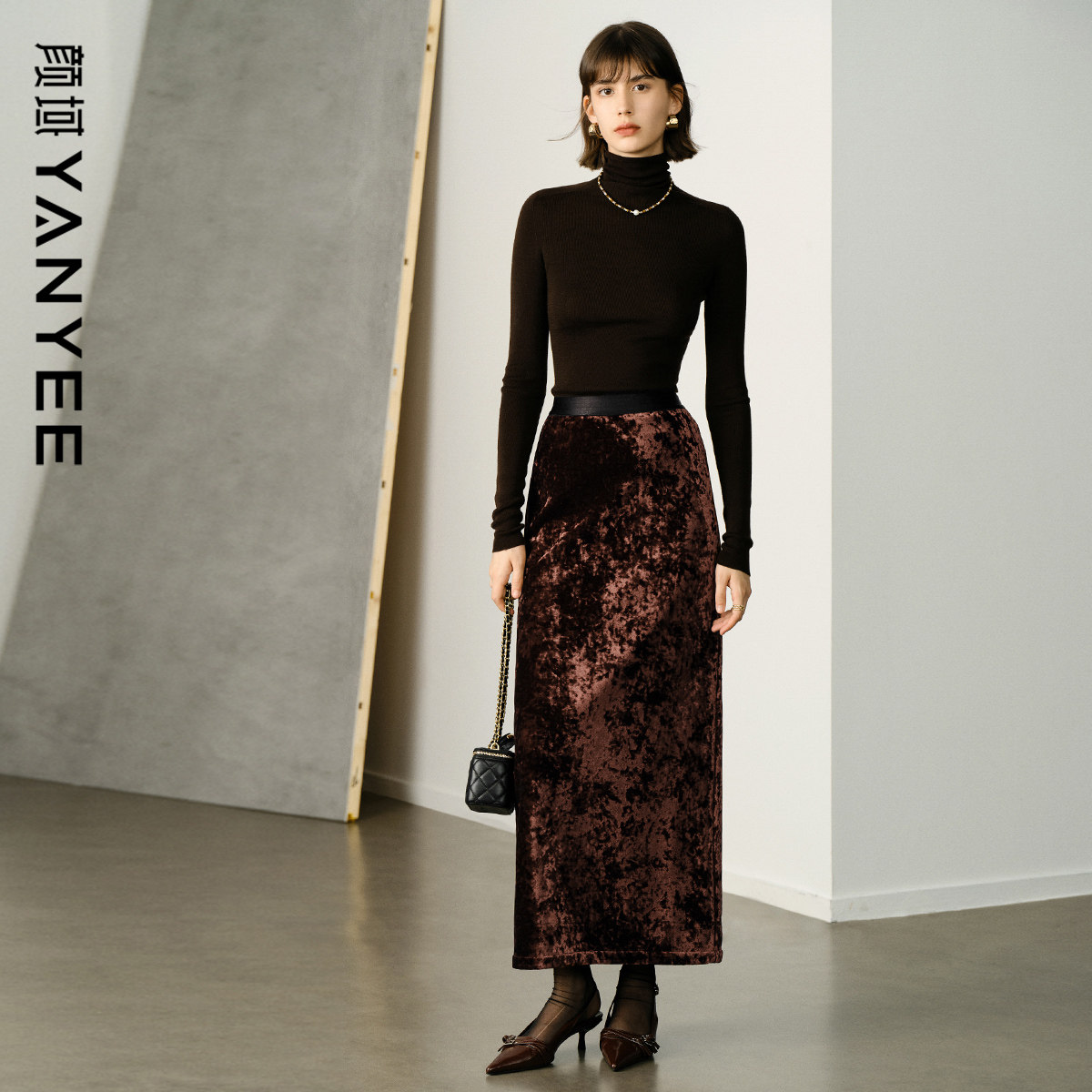 颜域钻石绒咖色半身长裙女士2024新款冬装高级感优雅裙子高腰半裙,女装/女士精品,半身裙,淘宝优惠券,粉丝福利购,淘宝优惠卷