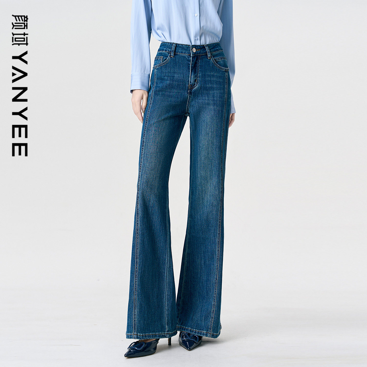 颜域蓝色微喇牛仔裤女2025秋冬新款高腰设计感显瘦喇叭修身长裤子