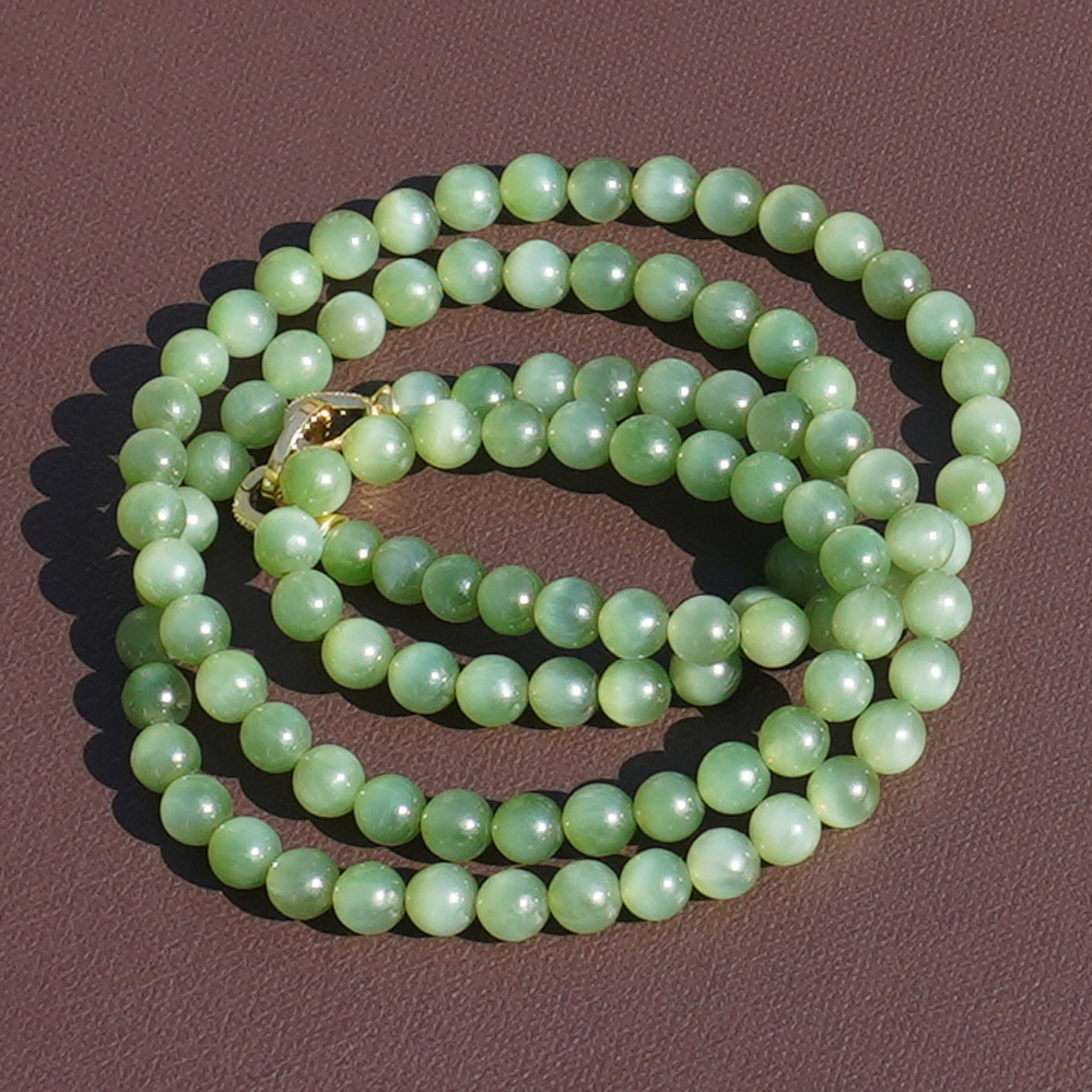 和田玉俄料冰底猫眼粉绿碧玉手串