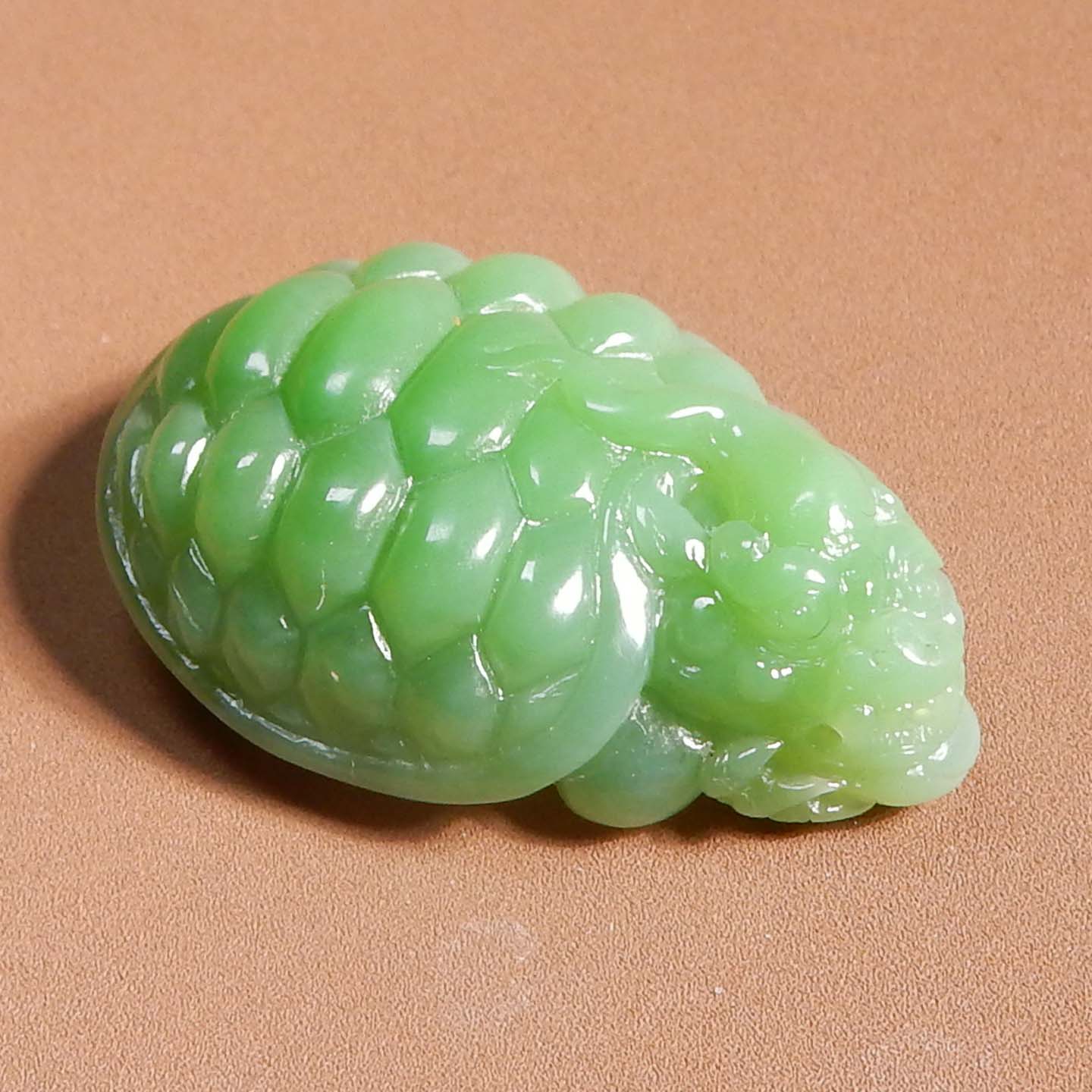 方言珍品和田玉收藏俄罗斯粉青油润灵活猫眼碧玉龙龟手把件摆件s2
