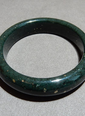 惊呆了方言品牌和田玉罕见含特殊铁青玉黄铁矿伴生闪金54mm手镯w1