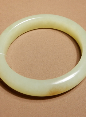 方言和田玉新疆浅黄口料带糖手镯