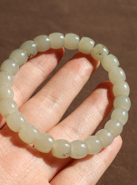 新疆白玉底点墨青花籽料8mm手串