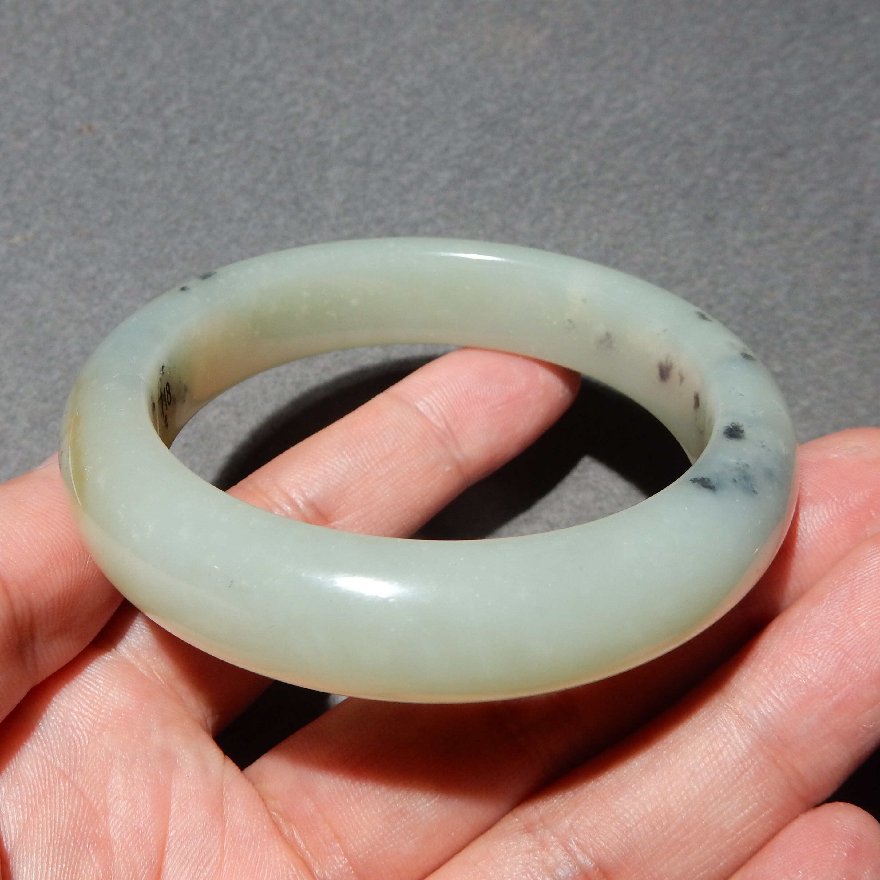 方言和田玉精品新疆且末料糖青花油润细腻内径58mm女士手镯子w4