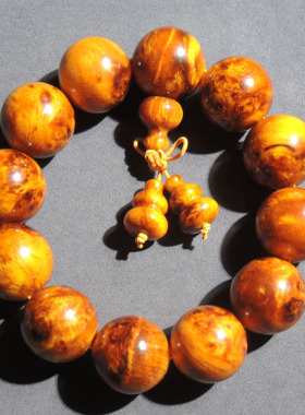 震撼方言和田玉特色崖柏陈化瘤疤高油圆珠卡21mm木质手链手串R6