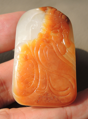 亏麻了方言品牌俏色名品双面橘红油皮金包银籽料关公玉牌子吊坠R