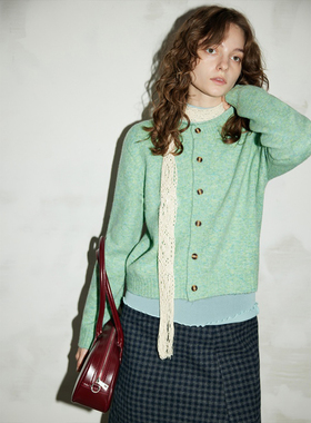 温柔系复古绿色卷边圆领针织开衫毛衣外套女春秋内搭显瘦软糯上衣