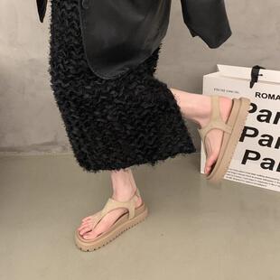 香港真皮夹趾厚底凉鞋女夏季外穿2025新款配裙子不累脚沙滩罗马鞋