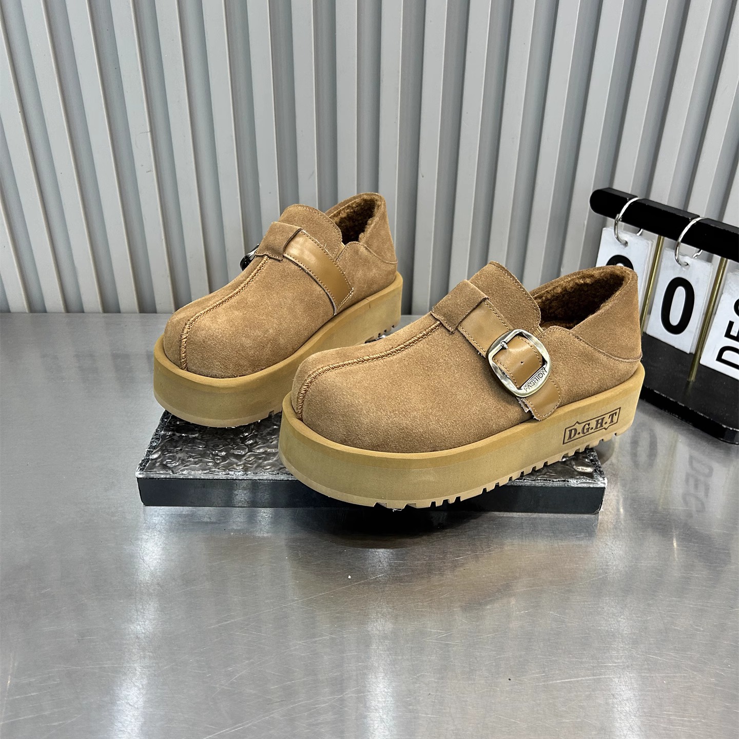 磨砂皮厚底勃肯鞋女2025新款棉鞋