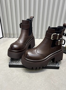 今年流行爆款厚底烟筒靴女2025新款秋季小个子增高显瘦短靴时装靴