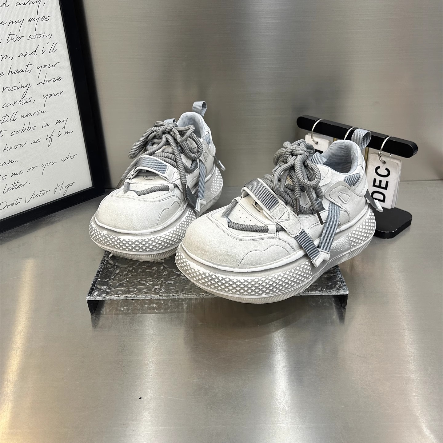 厚底增高显脚小面包鞋女小白鞋