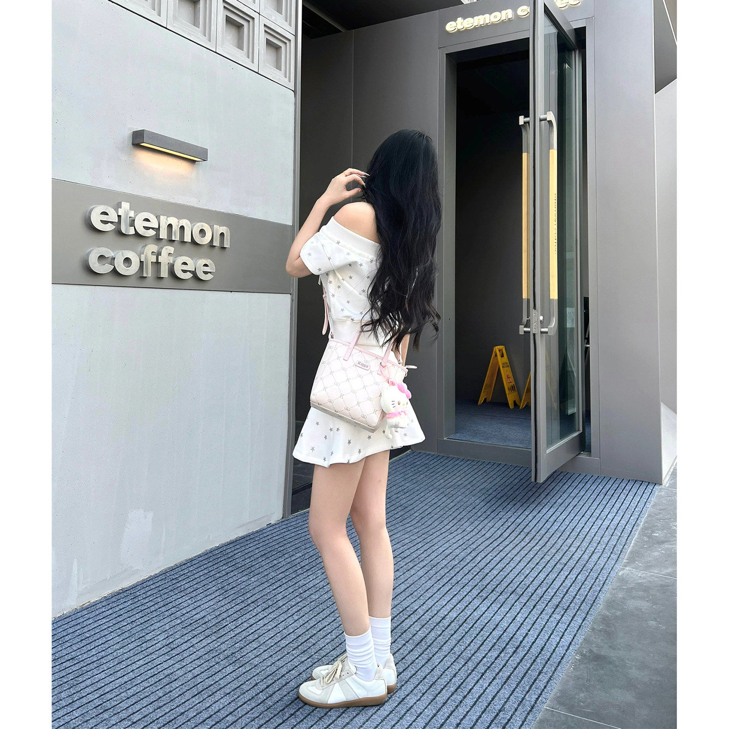 美式辣妹风休闲运动套装女夏季一字肩开衫短袖短裙宽松显瘦两件套