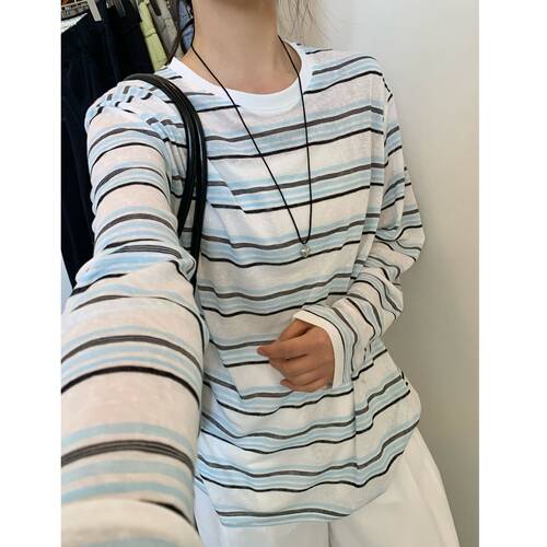 浅蓝条纹拼色圆领防晒打底衫T恤