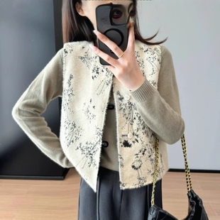 新中式国风双面可穿洋气提花韩国丝绒马甲背心女秋冬宽松显瘦外套