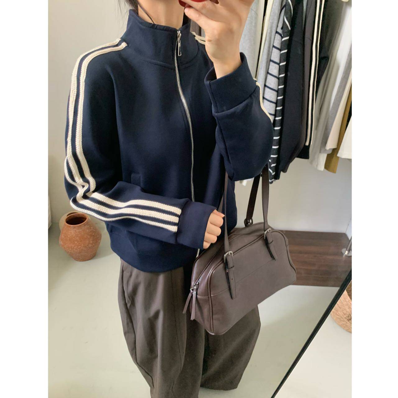 拼条撞色棒球服夹克卫衣外套