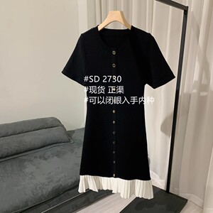 黑白撞色百褶花边针织连衣裙
