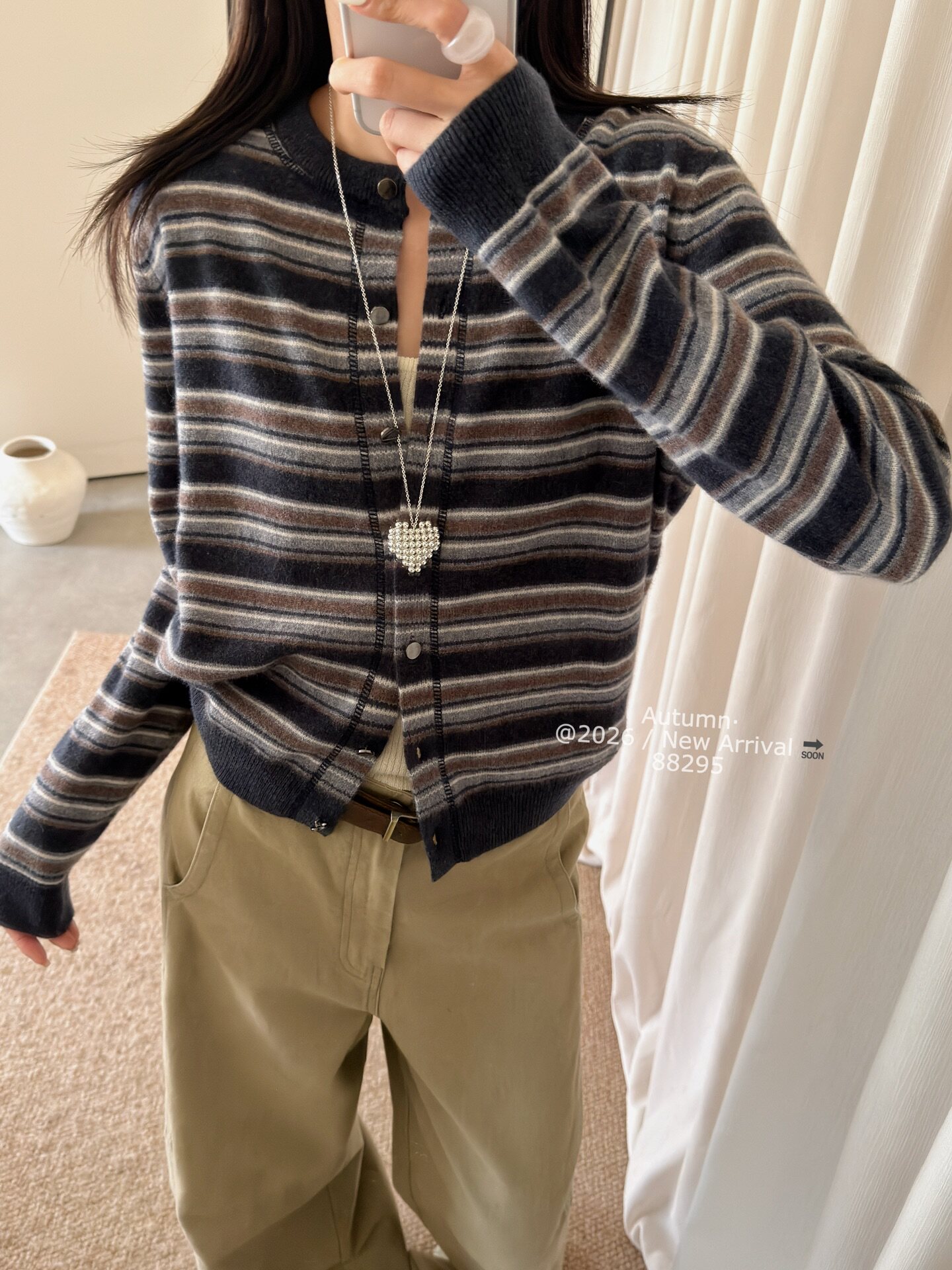 2026早秋韩系复古横条纹全羊毛针织开衫女圆领薄款软糯短款毛衣