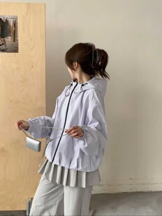 2026早春新款连帽风衣女ins潮宽松慵懒风轻薄透气短款外套上衣