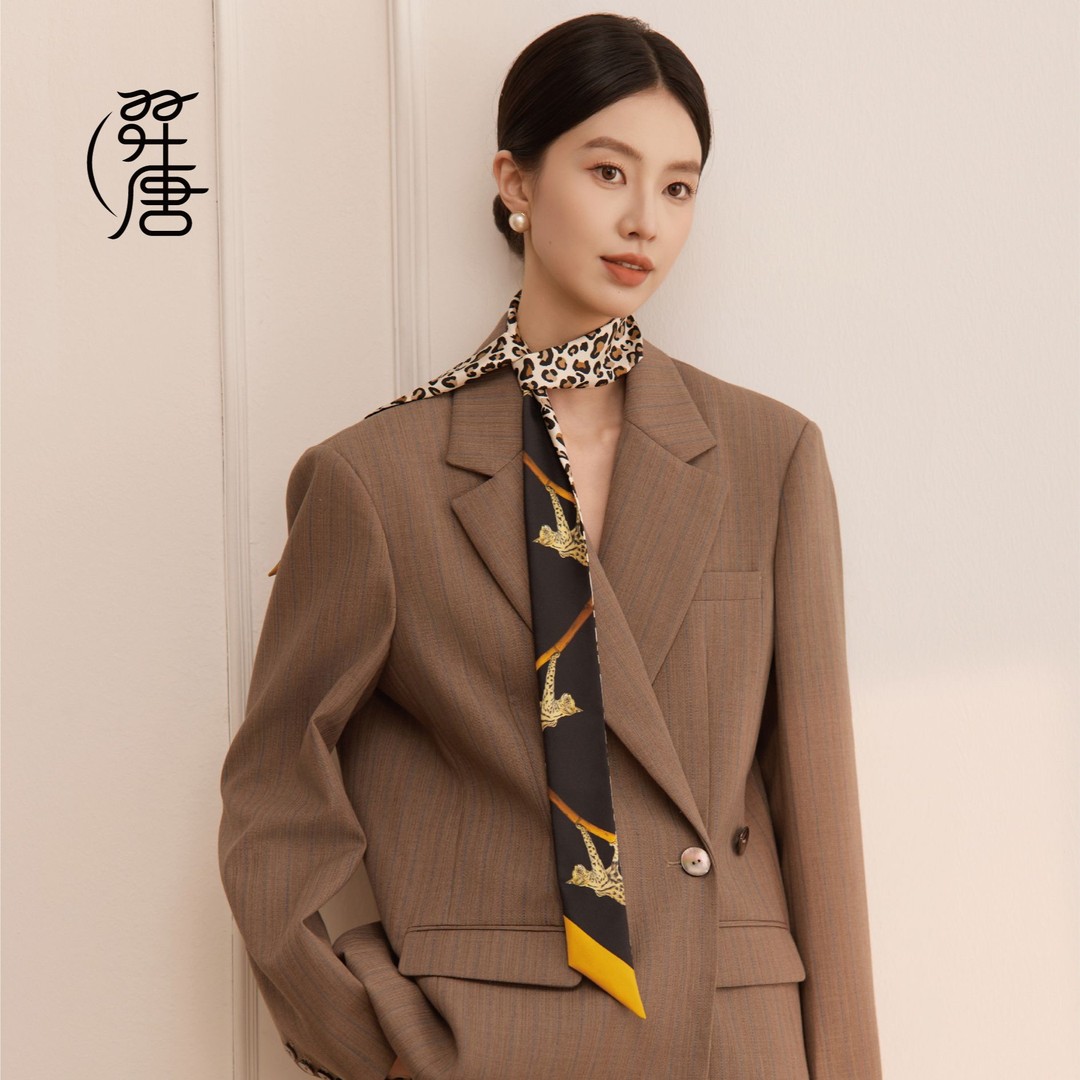 羿唐丝绸【文彩豹】原创设计丝巾方巾围巾披肩2025新款围脖女