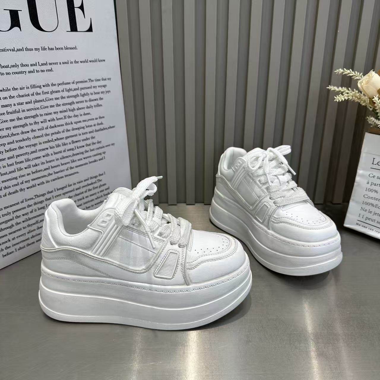 欧货擦色做旧小胖丁休闲面包鞋女2026春季新款小个子增高脏脏板鞋,女鞋,棉鞋,淘宝优惠券,粉丝福利购,淘宝优惠卷