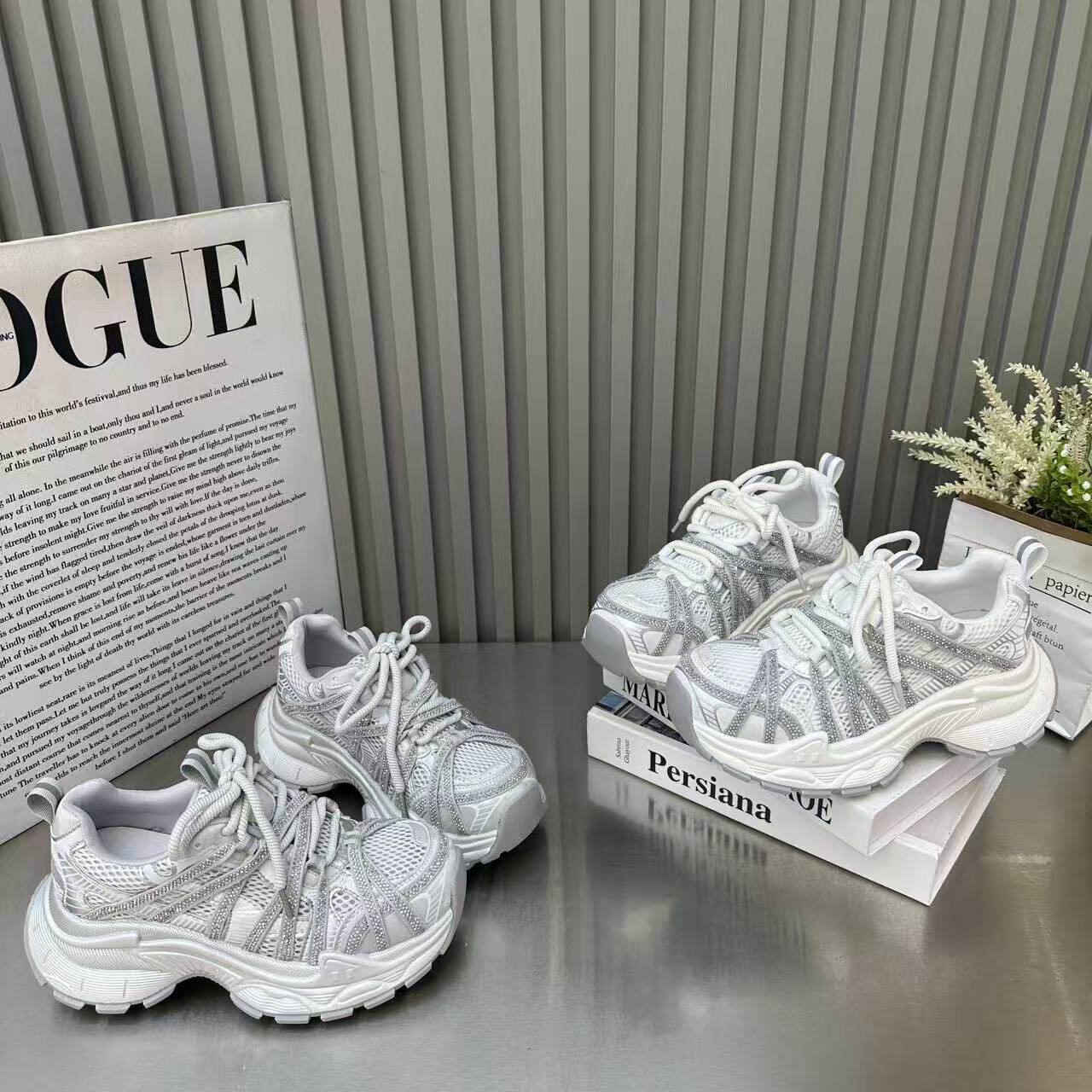 欧货爆款水钻老爹鞋女2026年春夏新款单网透气绑带厚底增高休闲鞋