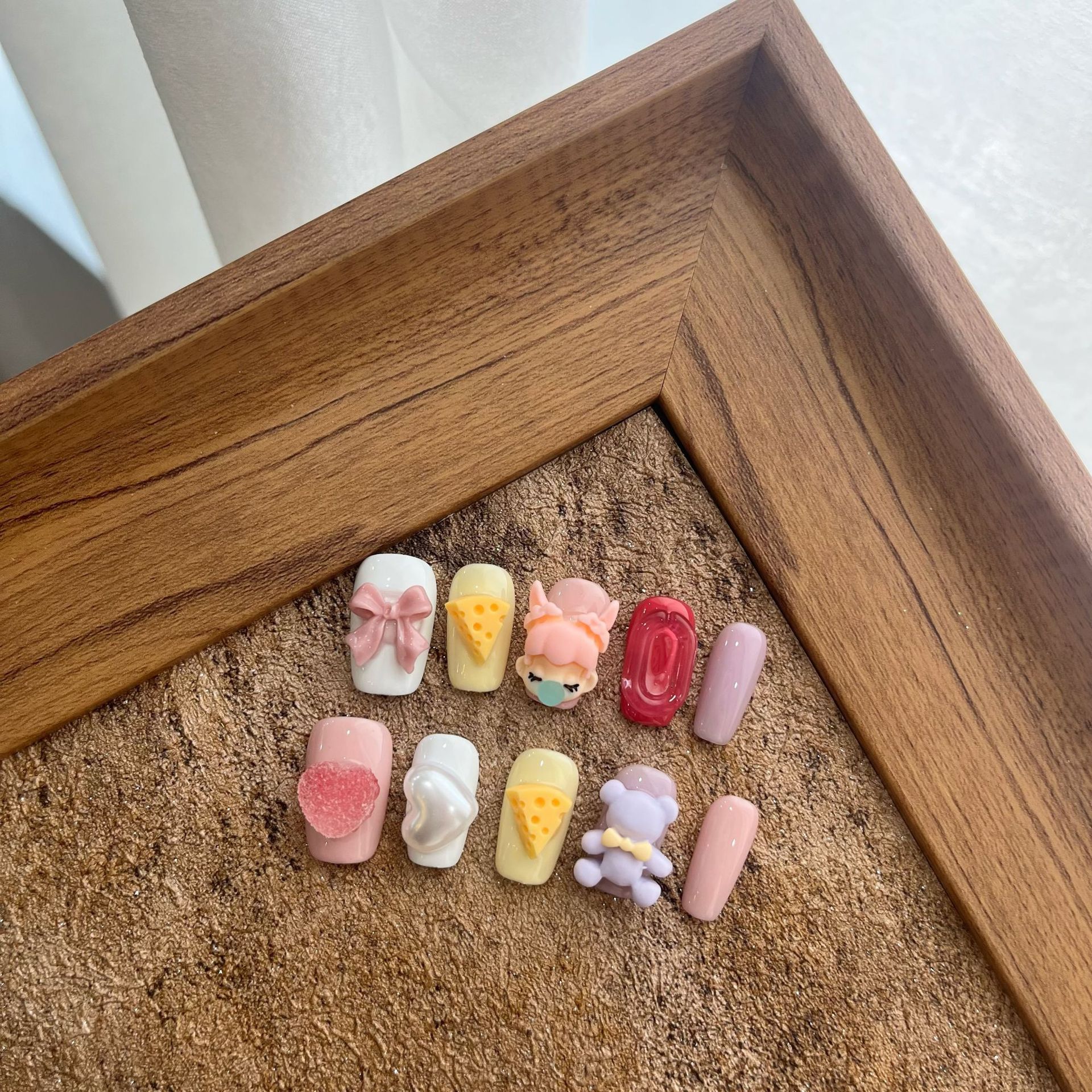 泡泡玛特可爱多巴胺穿戴甲