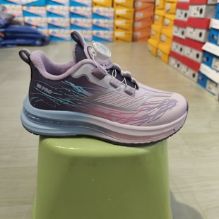 比迪冬季二棉加绒保暖女童皮面纽扣防滑耐磨运动鞋休闲跑鞋儿童鞋