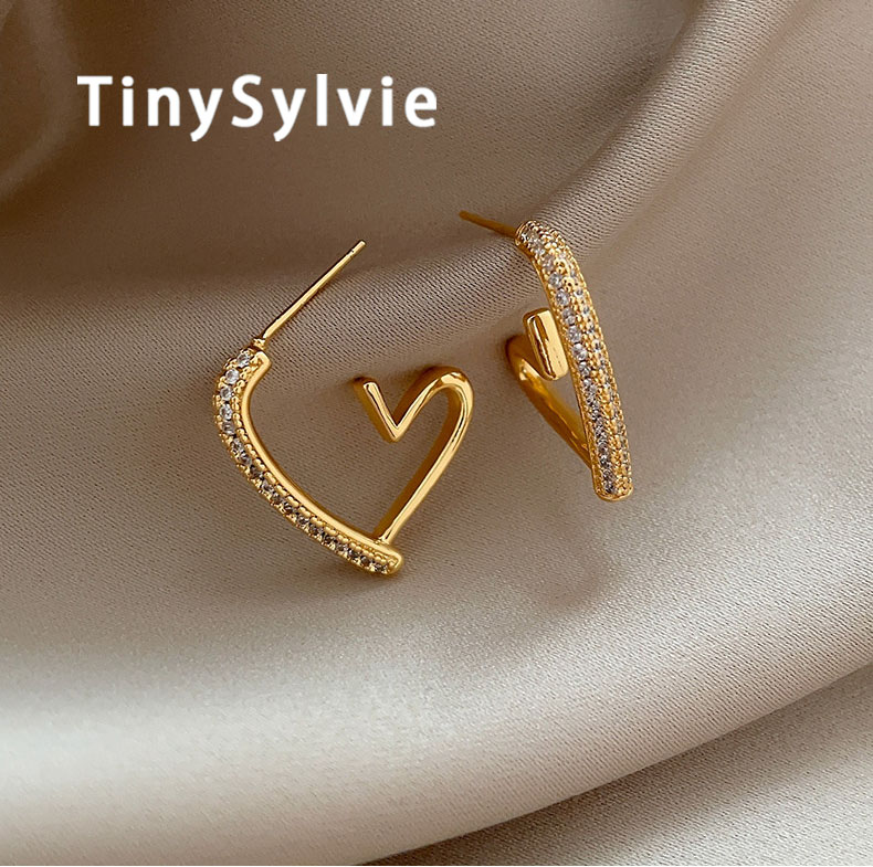 TinySylvie轻奢半镶钻爱心耳环