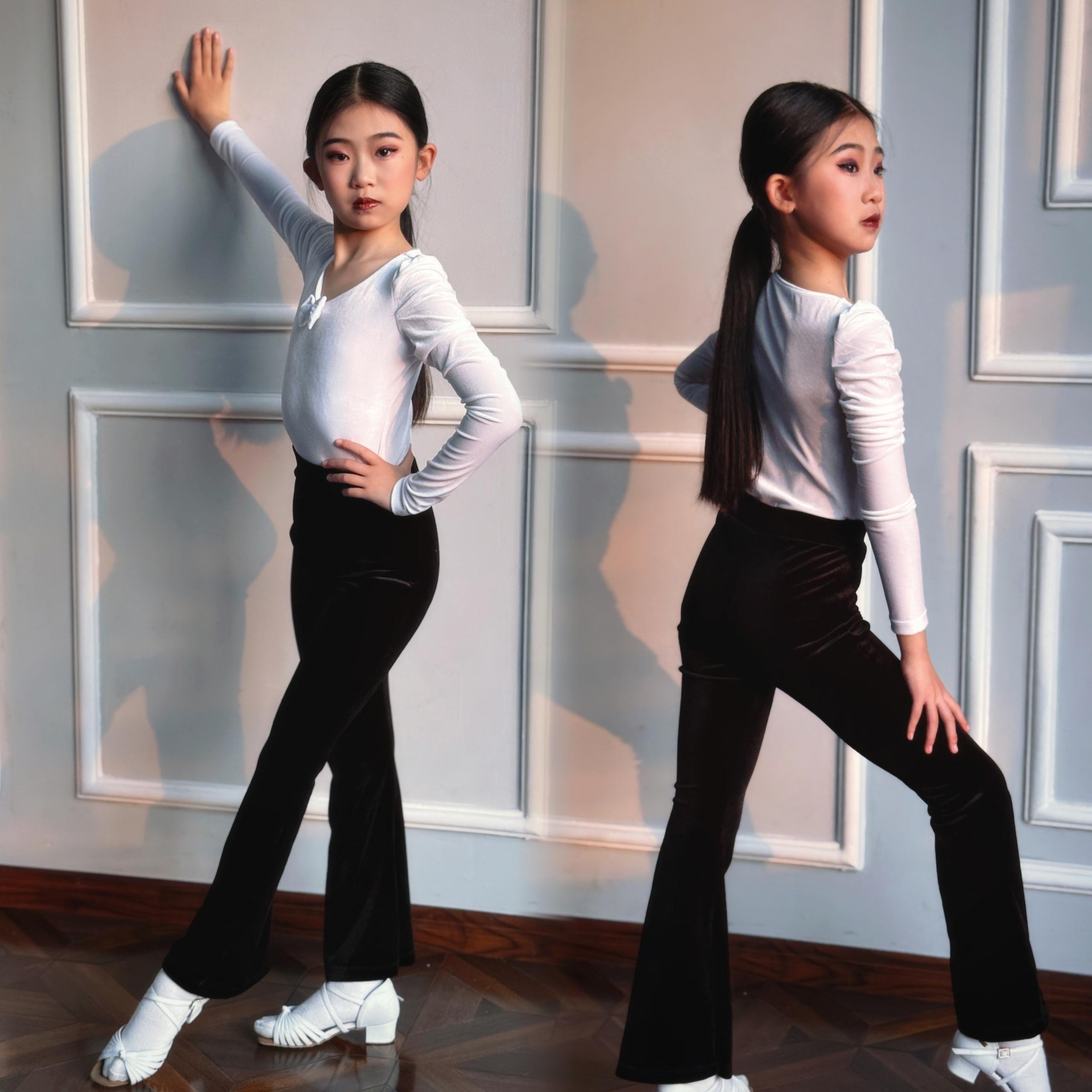 少儿拉丁秋冬新款丝绒泡泡袖表演服套装拉丁裤子套装恰恰舞蹈服暖