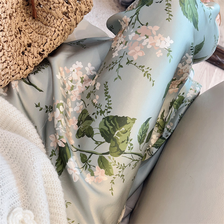 斯斯 0309 美美中式美学晚香玉斜纹弹力真丝薄荷绿花朵鱼尾半身裙