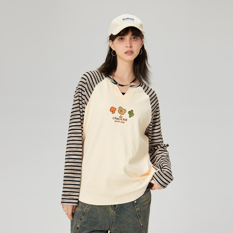 LAMLICKA小V领插肩t恤女