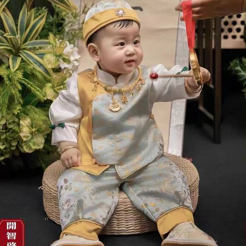 周岁男宝礼服秋冬中式国风新款洋气高级满月百天生日抓周宴唐装
