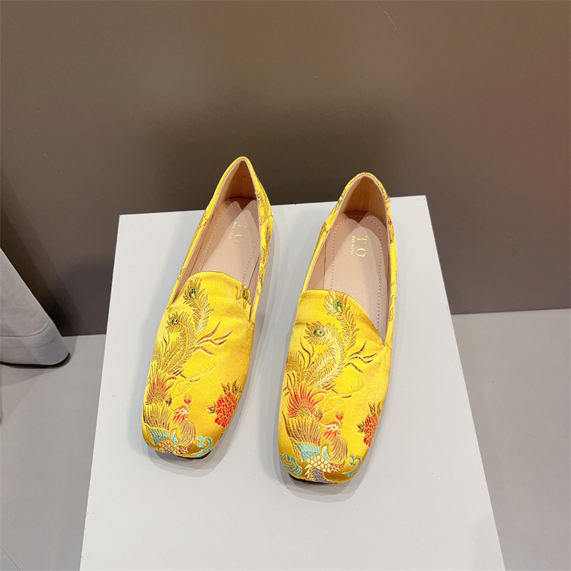 2025新款复古新中式缎面刺绣平底单鞋女百搭软底豆豆鞋国风汉服鞋,女鞋,浅口单鞋,淘宝优惠券,粉丝福利购,淘宝优惠卷