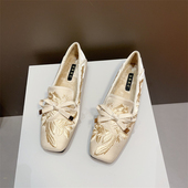 2025秋冬季 新款 中式 加绒保暖刺绣平底乐福鞋 国风汉服复古毛毛单鞋