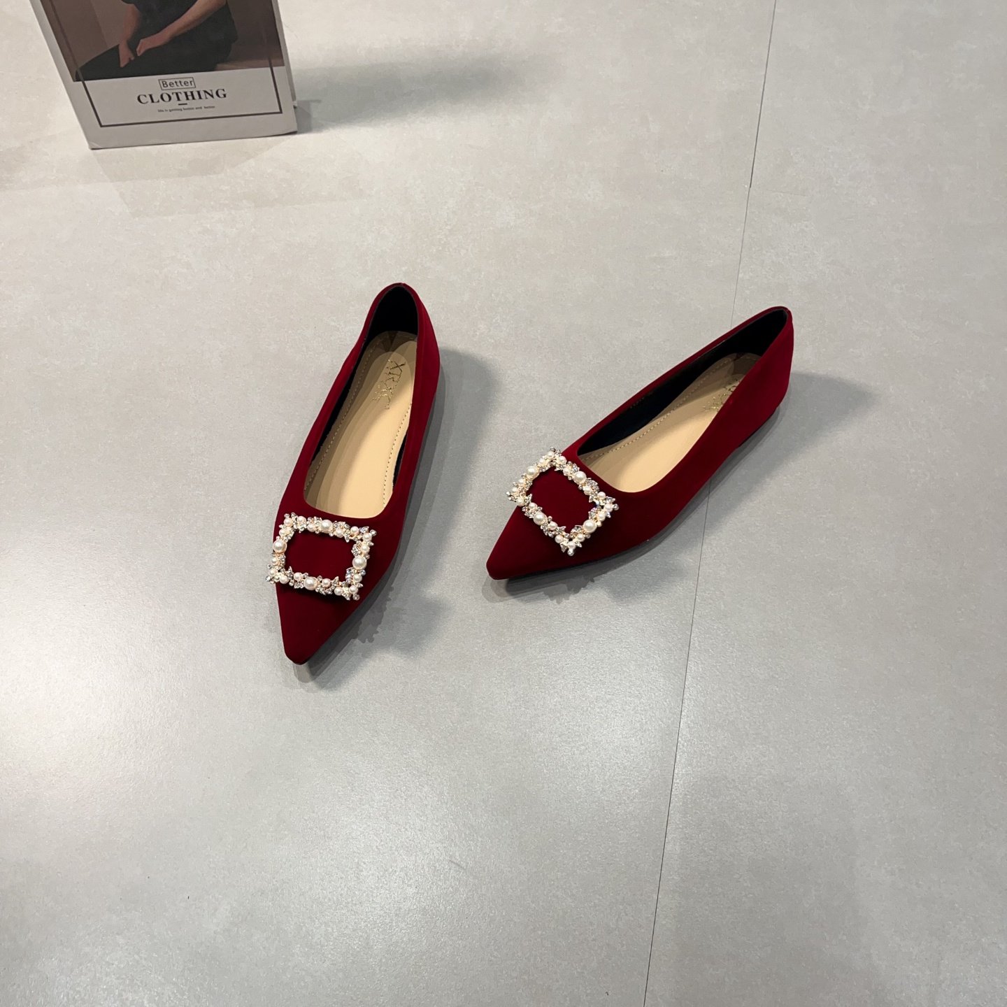 2026春季新款百搭优雅风尖头浅口单鞋女水钻方扣平底鞋女红色婚鞋,女鞋,浅口单鞋,淘宝优惠券,粉丝福利购,淘宝优惠卷