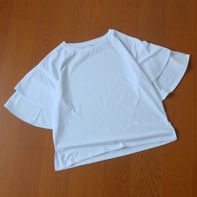 出日本拆标客供 吸汗快干防晒加工棉混纺 别致喇叭袖 下摆开叉T恤