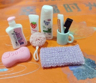 娃娃屋配件 微缩景观小摆件小孩过家家玩具 仿真迷你洗漱用品模型