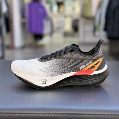 安踏火箭7pro缓震舒适跑步鞋男回弹运动鞋竞速训练跑鞋112545580