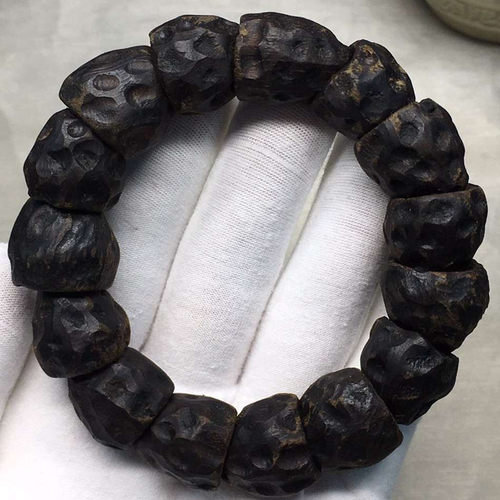 巴布亚贡木沉香老料油汁高印尼贡木文玩龙鳞手串玉化手链男女念珠