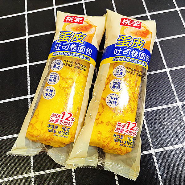 桃李蛋皮吐司卷面包鸡蛋香松沙拉夹心软面包学生早餐零食宿舍充饥