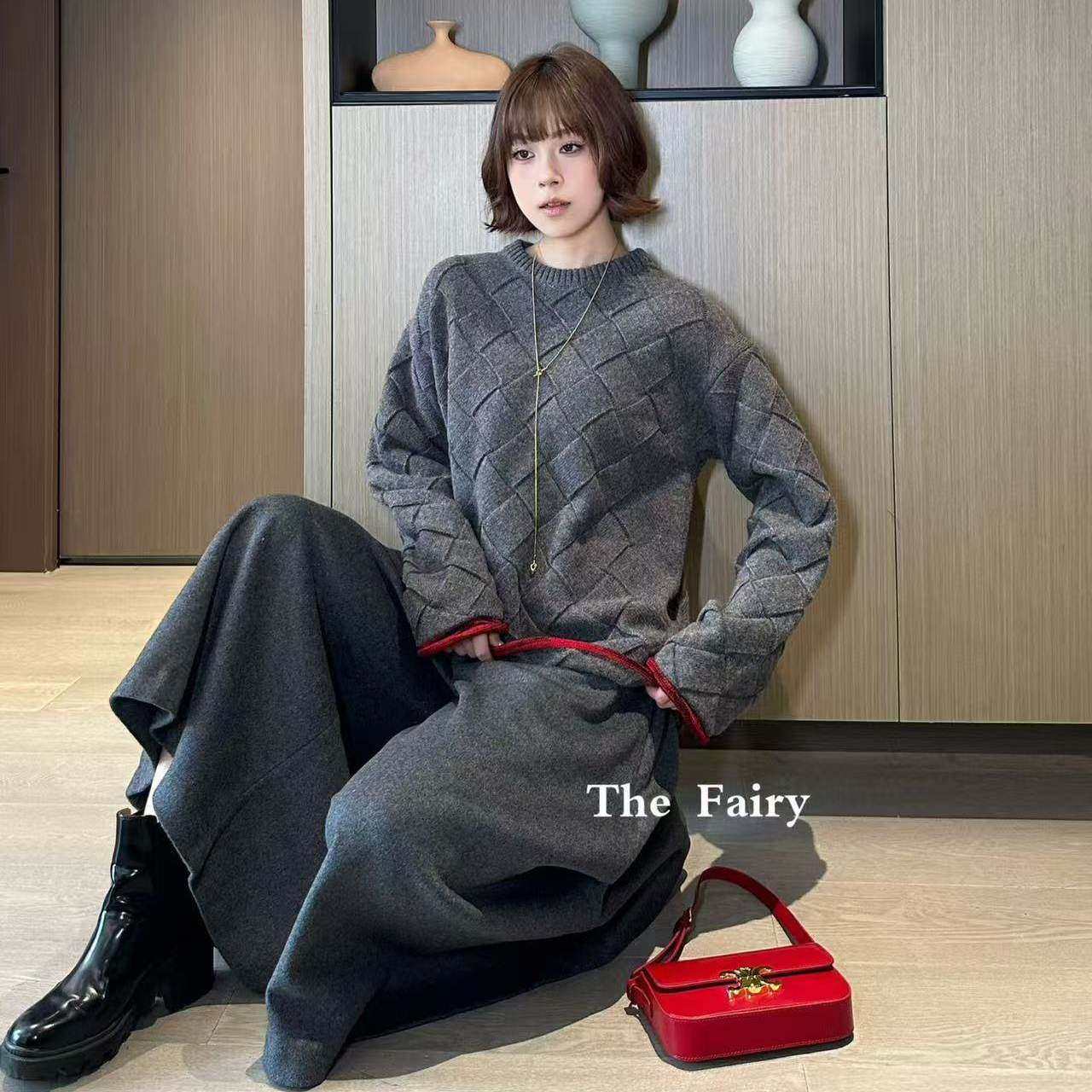 好漂亮好漂亮灰色菱形格纹红边针织毛衣女2025年冬季新款套头衫潮