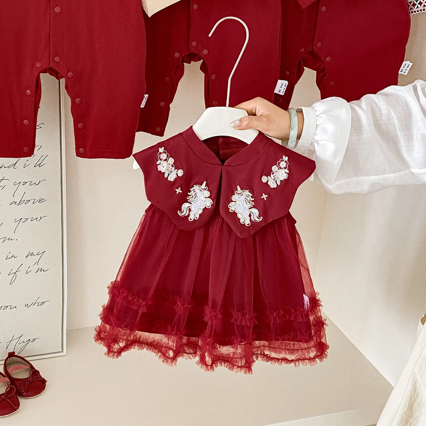 婴儿衣服中式公主裙女童国风夏季宝宝周岁礼服外出红色网纱蓬蓬裙