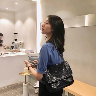 2024新款爆裂纹邮差包杨树林同款小方包柔软牛皮链条女包手提包