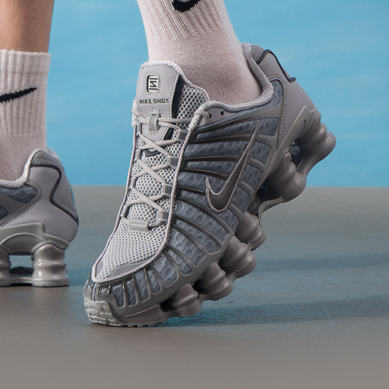 新款正品NIKE耐克SHOX元年气柱减震低帮男运动休闲鞋AV3595-100