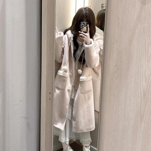 甜美风粉色连帽毛呢外套女秋冬季2026新款中长款加厚夹棉呢子大衣