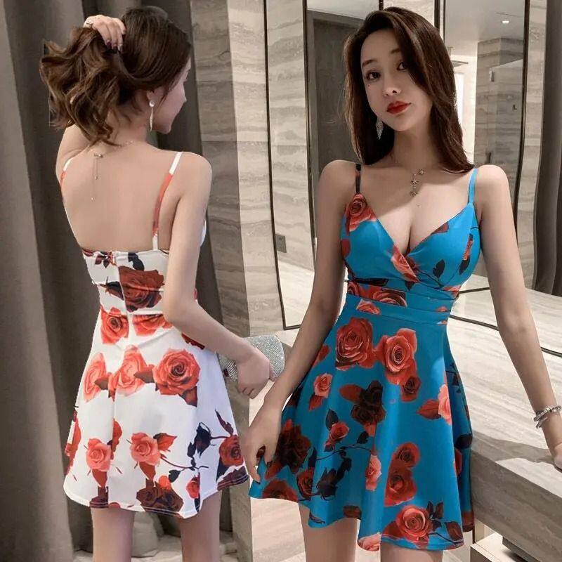 2026夏季夜店小个子性感吊带露背印花连衣裙迷你沙滩裙度假短裙