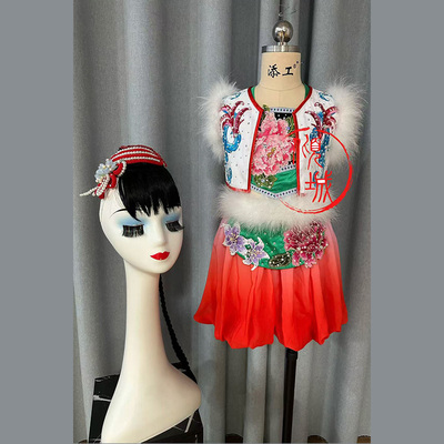 桃李杯演出服东北秧歌量身定制