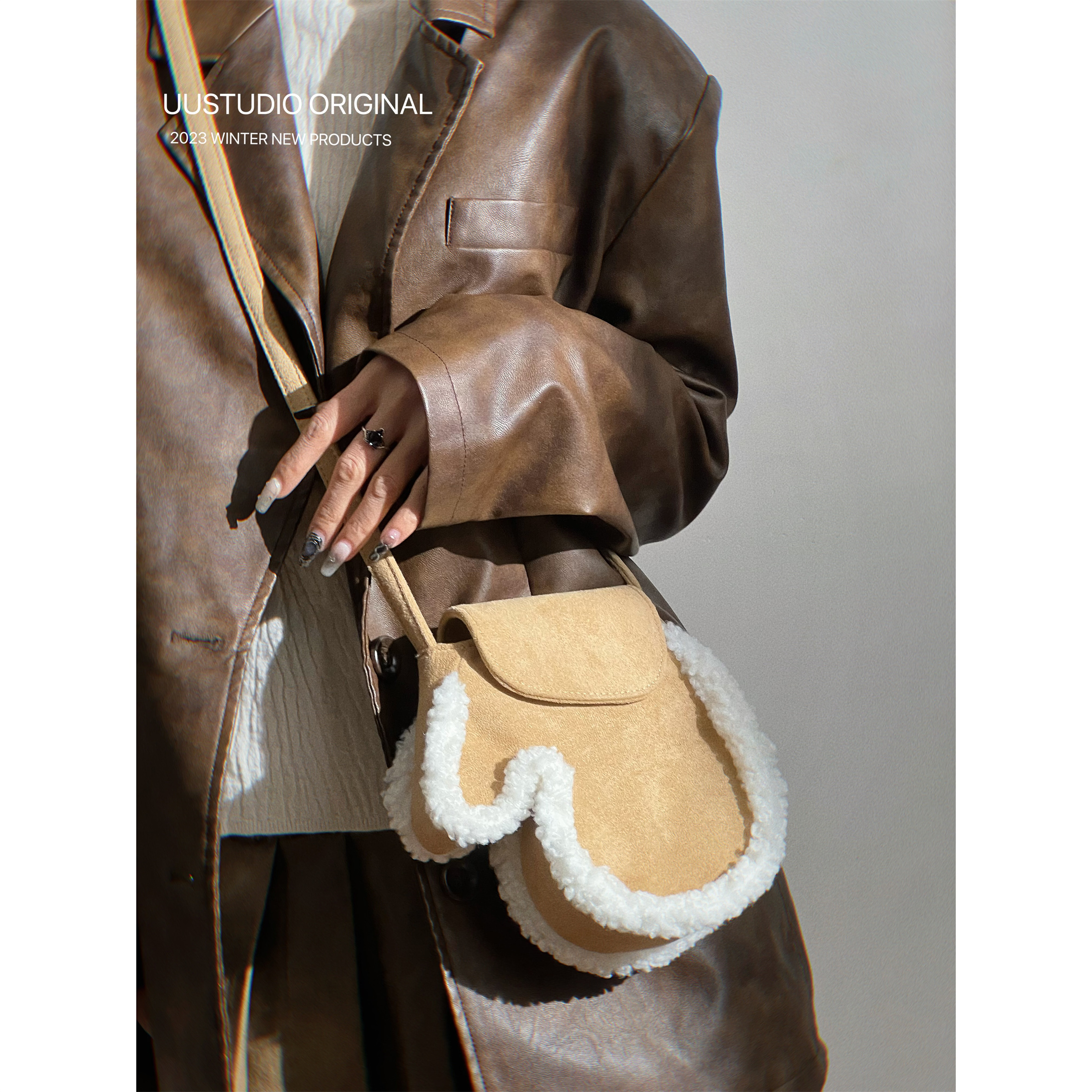 SZZ原创设计毛绒手套迷你手机包