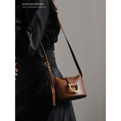 uustudio小众高级暗黑辣妹水桶包