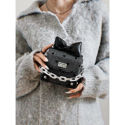 szzstudio小众设计少女感2024早秋新品波点蝴蝶链条迷你小方包潮